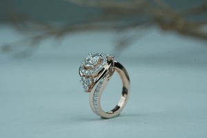 แหวนเพชรสำหรับปลูกในห้องปฏิบัติการสุดหรูทรงกลมตัด2.06กะรัต VS1 IGI SGL ได้รับการรับรองโรสโกลด์เงินขายส่งจำนวนมาก - Product Image 6