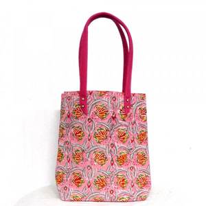 Nouveauté Sacs à main pour femmes Luxe élégant Sac à main fait à la main avec soin Fabriqué avec de l'impression à la main sur bloc en vente au prix le plus bas - Product Image 1