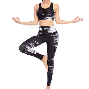 Ensemble de yoga pour femmes de haute qualité à étiquette privée - Logo et design personnalisés, motif uni, 2 pièces, prix bas - Product Image 2