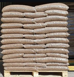 Granulés de biomasse en bois de pin 6 mm norme européenne A1 DIN PLUS, briquettes de bois 6 % d'humidité 0,5 % de cendres 3900 J de chaleur, longueur 30-40 mm. - Product Image 6