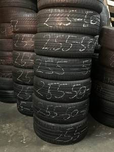 Neumáticos Todoterreno de Calidad Superior para Contenedores de 20 Pies, Usados, en Venta - Product Image 3