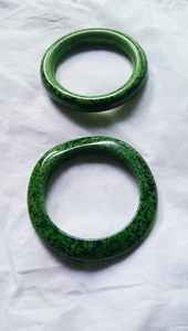 กำไลข้อมือเรซินแบบมีรอยบุ๋มสูงด้วยงานฝีมือรูปพระจันทร์เสี้ยว - Product Image 3