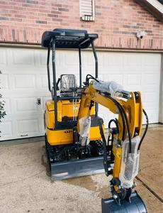 Livraison gratuite Nouvelle mini-excavatrice sur chenilles CFG NT18K de 1,37 tonne |   15 CV pour moteur diesel |   Profondeur de creusement de 2,12 m |   Moteur PLC pour pince hydraulique - Product Image 5