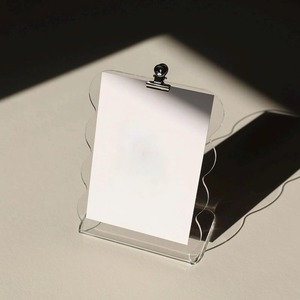 Soporte de resina único para tarjetas, soporte decorativo para tarjetas de visita, menús de restaurante, tarjetas de lugar de eventos y configuración de Escritorio elegante - Product Image 1