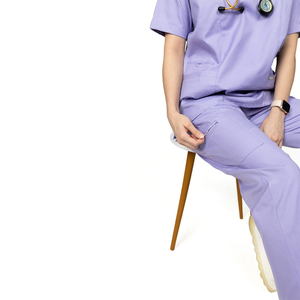 Traje de fregado con logotipo personalizado para mujer, top de manga corta, conjuntos de uniformes médicos rojos para correr, uniformes médicos de diseñador al por mayor - Product Image 4