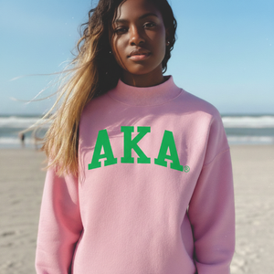 Sudadera Ligera de Cuello Alto Estilo Universitario AKA, Sudadera de Forro Polar Premium, Ropa Personalizada para Hermandades Griegas, Color Rosa Claro - Product Image 6