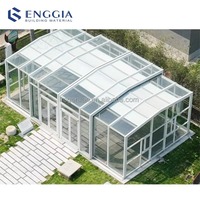 Véranda triangulaire moderne en aluminium sur mesure pour jardin, avec isolation en verre double trempé, pour usage extérieur hôtelier