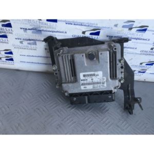 CENTRALE DE COMMANDE MOTEUR KIA Carens 2ème Série 3911225052 D4EA Diesel 2000 (06>) - Product Image 1