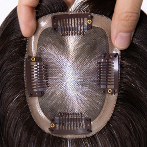 ท็อปเปอร์ผมแบบคลิปหนีบขนาด 3x4 นิ้ว แบบโมโน สำหรับปิดผมบาง/ไรผม  มองไม่เห็นรอยต่อ สีน้ำตาลเข้มธรรมชาติ ใช้งานง่ายทุกวัน  ผสมผสานกับเส้นผมได้ดี  ฐานไหม  แบบยุโรป - Product Image 2