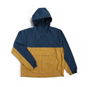 Veste coupe-vent à capuche en toile avec logo personnalisé pour hommes en gros, pour le camping, la randonnée, les aventures en plein air pour hommes - Product Image 2