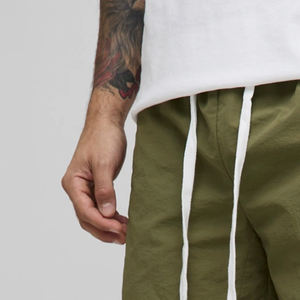 Shorts cargo pour hommes en tissu de coton 2026, couleur unie, taille élastique, logo personnalisé, service OEM pour les acheteurs en gros, prix de gros - Product Image 2