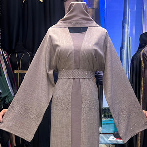 2025 Caftan au design marocain de Dubaï Beaux vêtements musulmans traditionnels noirs avec travail à la main Abaya Kaftan - Product Image 1