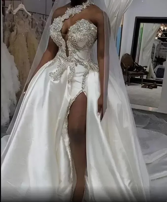 chinese dress ladies Stunning Royal Wedding Dresses Vintage Long Appliques Sleeved Arabic Bridal  Gowns main image 0