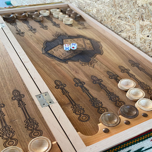 Backgammon vẽ tay, thiết kế biển dưới nước, bảng trò chơi độc đáo và nghệ thuật, hoàn hảo cho các ngôi nhà bãi biển, có sẵn - Product Image 4