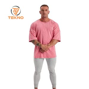 T-shirts 100% coton de haute qualité pour hommes personnalisés Meilleur design Style décontracté surdimensionné Caractéristiques légères Manches longues pour une utilisation en salle de sport - Product Image 1