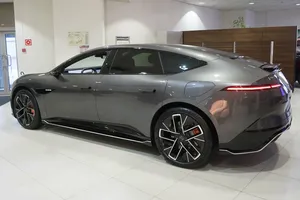 VOITURE D'OCCASION 2025 AVA-TR 12 Faible Kilométrage Automatique Toit Panoramique Feux LED Feux Diurnes LED 6 Places Prête à l'Expédition - Product Image 4