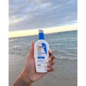 เซราวี เอเอ็ม เฟเชียล มอยส์เจอร์ไรซิ่ง โลชั่น เอสพีเอฟ – ครีมบำรุงผิวหน้าเนื้อบางเบาสำหรับกลางวัน ผสมไนอะซินาไมด์และสารป้องกันแสงแดด สำหรับผิวแพ้ง่าย - Product Image 6