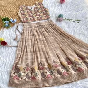 La última colección Tussar Silk con bordado Kantha Lehenga Choli Work Exportador mundial de Surat - Product Image 1