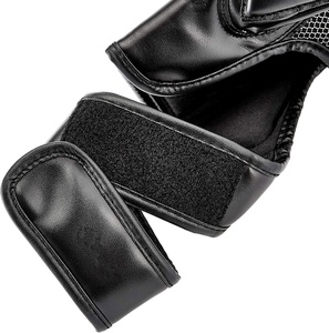 OEM personalizado profesional Kick Boxing guantes Top Quty medio dedo MMA guantes nuevo diseño tamaños 8oz 12oz Material de cuero perforación - Product Image 4