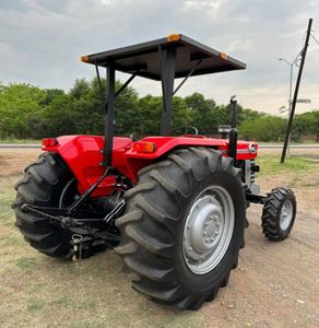 รถแทรกเตอร์ Massey Ferguson 164 ประสิทธิภาพสูง ขับเคลื่อน 2 ล้อ เครื่องยนต์ดีเซล 60 แรงม้า พวงมาลัยเพาเวอร์ ระบบยกไฮดรอลิก อุปกรณ์การเกษตร ขาย - Product Image 2