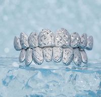 Moissanite Grillz VVS, Moissanite Diamond Grillz avec argent sterling 925, Moissanite en or massif 10 carats 8x8 Moissanite Griilz