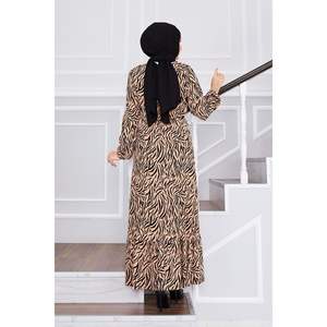 Vestido de visón modesto con hiyab de crepé con diseño de vidrio roto femenino y elegante - Product Image 5