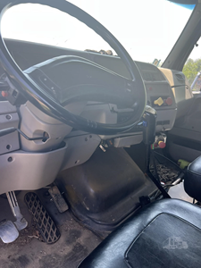 2004 STERLING L9500 Tractor de ruedas con otros motores 3000kg Peso 2001-4000 horas - Product Image 3