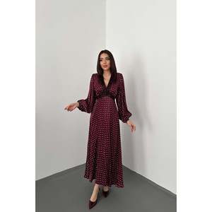 Vestido de satén burdeos con lunares y detalles de encaje - Burdeos - Product Image 1
