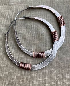 Aro de cobre hecho a mano adecuado para el estilo tradicional indio con encanto vintage y gracia étnica - Product Image 3