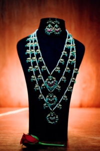 Conjunto de collar de plata de ley Premium para mujer, joyería elegante de plata 925 para bodas, fiestas, hipoalergénico y antideslustre - Product Image 2