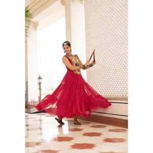 Nouvelle Collection Navratri Festival Garba robe une pièce longueur de plancher avec tissu en soie imprimé Bandhani - Product Image 1