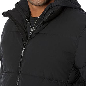 Veste matelassée pour hommes de style dernier cri couleur noire de haute qualité sur mesure hiver chaud et respirant longue longueur vente en gros - Product Image 3