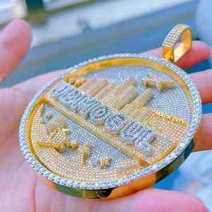 Pendentif Croix Vintage en Argent Sterling 925 Plaqué Argent avec Moissanite, Grand Charm Personnalisé Sertie de Pierres, Idéal pour les Occasions Festives - Product Image 2