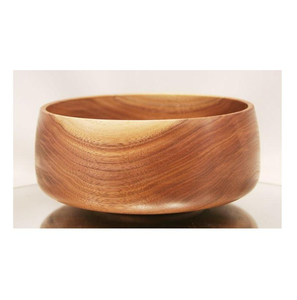Bol de service en bois au design classique avec finition polie brillante, écologique, personnalisable pour les fêtes et le camping - Product Image 6
