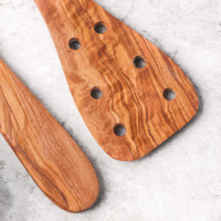 Ensemble de 5 cuillères en bois d'olivier |   Ustensiles de cuisine tunisiens |   Emballage de marque privée