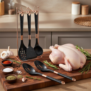 Ensemble de 7 ustensiles de cuisine en silicone importé, manche noir à pois, résistant à la chaleur, sans BPA, pour revêtements antiadhésifs - Product Image 1
