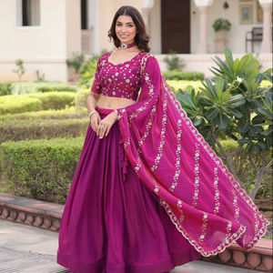 Lehenga Choli de Diseño Moderno con Bordado de Alta Demanda para Fiestas, para Mujer, de Proveedor Indio - Product Image 1