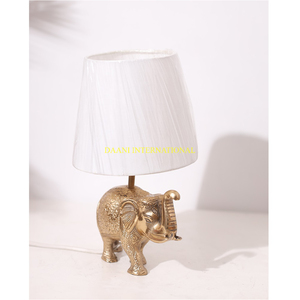 Lámpara de mesa decorativa con Base de caballo de aluminio con pantalla de tela blanca, accesorio de iluminación de diseño Animal de lujo para decoración de dormitorio y oficina - Product Image 3