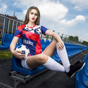 Vente en gros de maillots de football décontractés 100% polyester France, personnalisables avec le nom du joueur et le logo, unisexes, manches courtes, sur mesure - Product Image 4