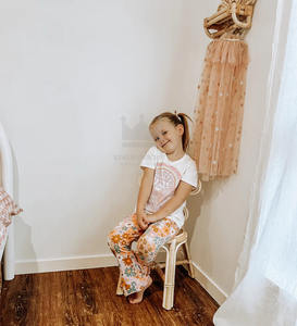 Chaise de rotin d'usine du Vietnam de bonne qualité de forme de fleur avec le prix bon marché en gros - Product Image 2