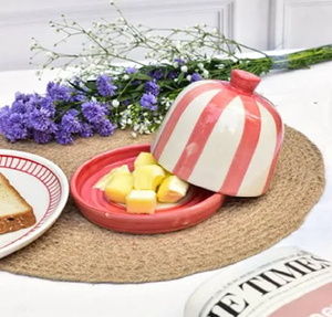 Beurrier en céramique rayé rouge et blanc, disponible à prix de gros, beurrier en céramique - Product Image 1