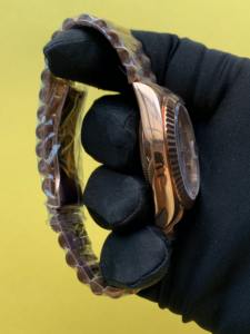 Montre-bracelet analogique japonaise automatique et personnalisée en acier inoxydable de ton or pour hommes, mode de luxe au prix le plus bas - Product Image 2