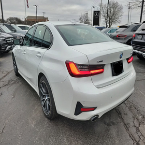 ¡Oferta Imperdible! BMW 330i RWD 2022 Súper Limpio, Motor 2.0L de 4 Cilindros en Línea, Turboalimentado, Automático, Blanco, Sedán de Lujo - Product Image 2