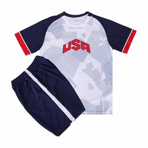 Uniformes de football pour enfants, uniformes de football respirants sublimés au design personnalisé - Product Image 5