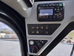 Alta operación agradable y limpio 2022 JCB 270T minicargador EPA certificado listo para enviar en todo el mundo - Product Image 3