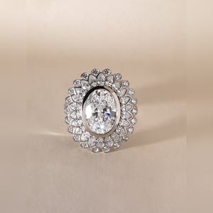 Anillo de Halo con Diamantes Ovalados en Oferta, Oro de 10K, 14K, 18K, Plata, Platino, Joyería Fina, Regalo de Compromiso o Aniversario - Product Image 5