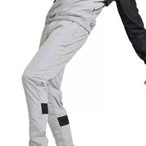 Conjunto de traje cortavientos hecho en fábrica de alta calidad para hombre, chándal de manga larga a la moda transpirable para invierno - Product Image 5