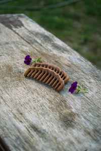 Peine de Madera Natural para Masaje Capilar, Masajeador de Cuero Cabelludo de Dientes Anchos, Herramienta Antiestática para el Cuidado del Cabello - Product Image 5