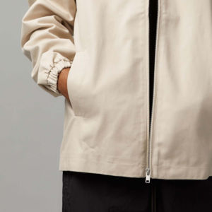 เสื้อโค้ชของผู้ชายเสื้อกันลมแบบมืออาชีพทำจากปากีสถานพร้อมโลโก้ด้านหน้าสไตล์ไฮสตรีทสำหรับเด็กผู้ชาย - Product Image 4