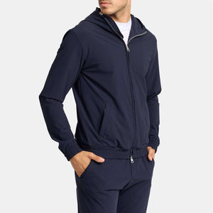 Conjunto Deportivo Personalizado para Hombre con Logotipo, Sudadera con Cremallera y Pantalones Jogger, Fabricante de Conjuntos Deportivos para una Comodidad Elegante y Transpirable - Product Image 5